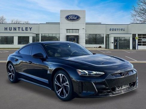 Used 2022 Audi e-tron GT Premium Plus w/ Performance Package AWD/4WD image 3