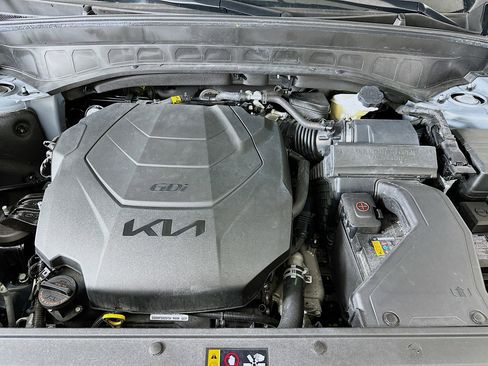 Used 2025 Kia Telluride S image 37