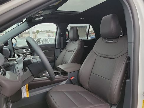 New 2026 Ford Explorer Platinum RWD image 12