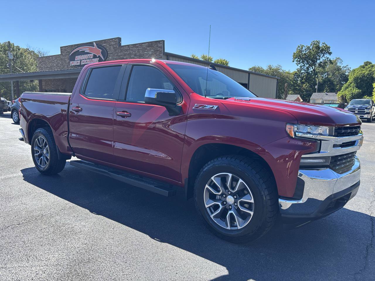 Used 2020 Chevrolet Silverado 1500 LT w/ All-Star Edition AWD/4WD image 4
