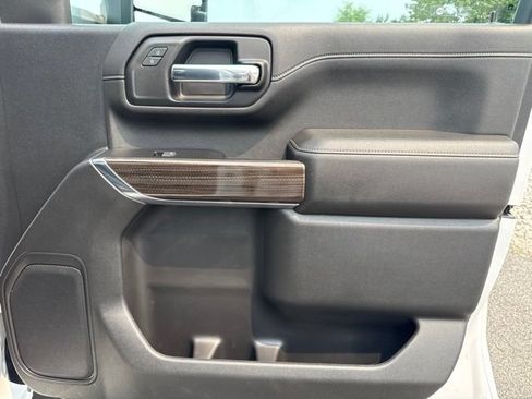 Used 2022 Chevrolet Silverado 2500 LT w/ Fleet Comfort Package AWD/4WD image 23