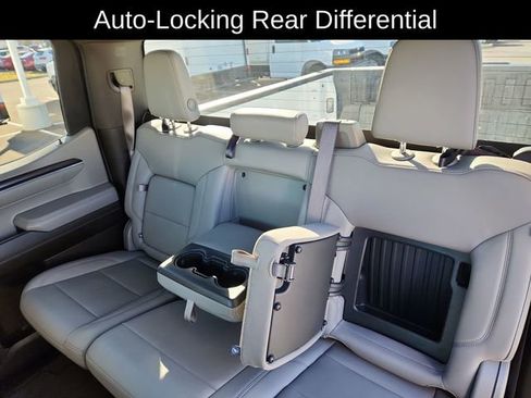 Used 2024 GMC Sierra 1500 SLT image 28