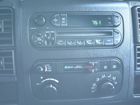 Used 2003 Dodge Durango Sport image 19