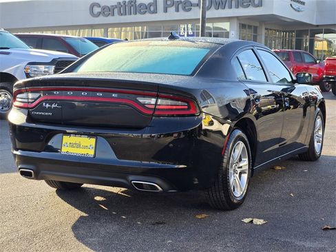 Used 2023 Dodge Charger SXT image 4