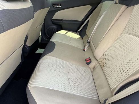 Used 2016 Toyota Prius Four FWD image 17