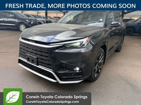 Used 2024 Lexus TX 500h AWD image 3