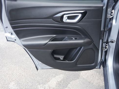 Used 2022 Jeep Compass Altitude w/ Convenience Group image 28