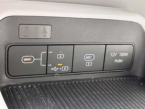 Used 2025 Hyundai Kona SEL AWD/4WD image 30