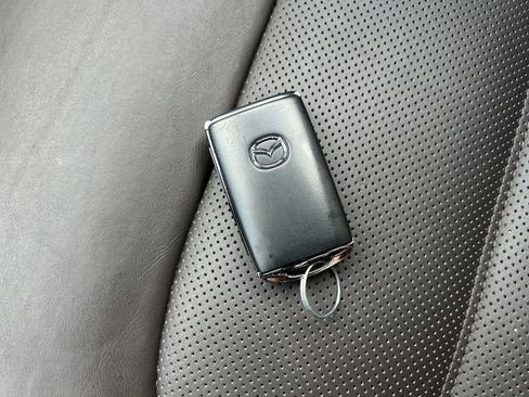 Used 2023 MAZDA CX-5 Signature image 34