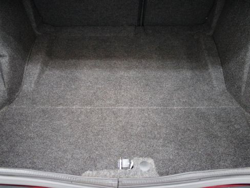 Used 2020 Dodge Challenger SXT image 9