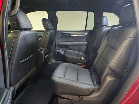 Certified 2024 GMC Acadia Elevation w/ Black Edition AWD/4WD image 15