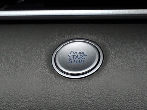 Certified 2025 Hyundai Elantra Sport FWD image 24