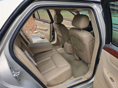 Used 2007 Cadillac DTS image 40