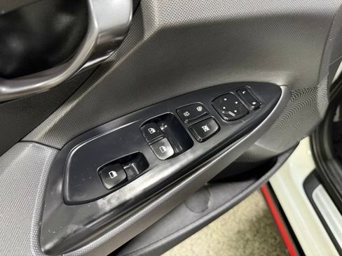 Used 2022 Hyundai Veloster N FWD image 18