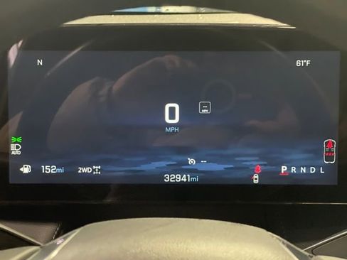 Used 2025 Chevrolet Equinox LT w/ Convenience Package II image 17