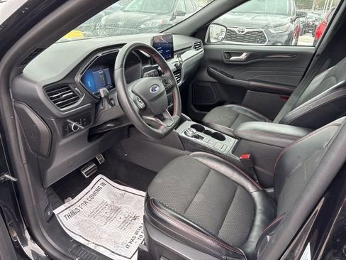 Used 2023 Ford Escape ST-Line w/ Cold Weather Package image 10