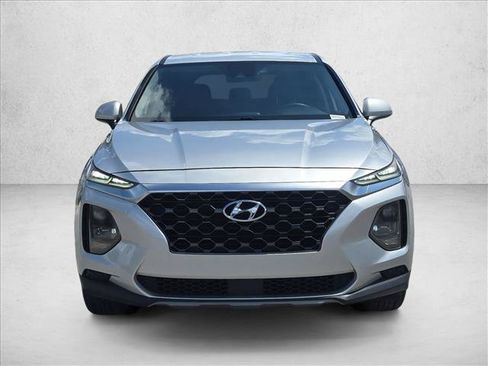 Used 2019 Hyundai Santa Fe SE FWD image 2