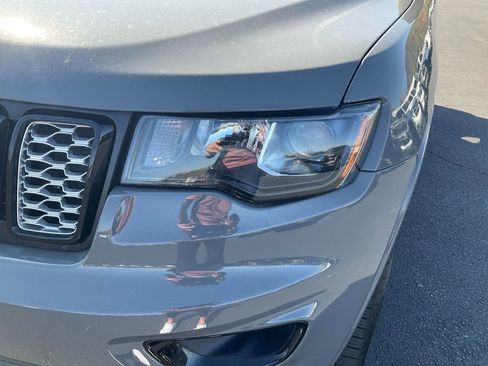 Used 2020 Jeep Grand Cherokee Altitude image 9