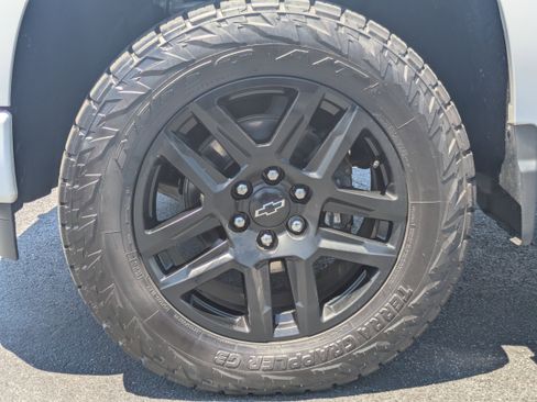 Used 2025 Chevrolet Silverado 1500 RST w/ Convenience Package II image 28