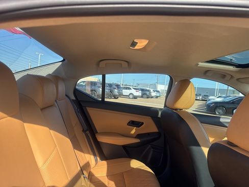 Used 2024 Nissan Sentra SV w/ SV Premium Package FWD image 35