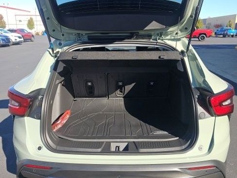 New 2026 Chevrolet Trax ACTIV w/ Sunroof Package image 64