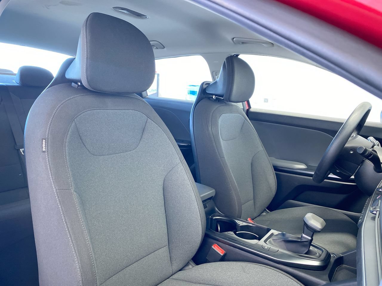 Certified 2025 Kia K4 FWD image 30
