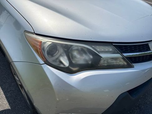 Used 2015 Toyota RAV4 XLE AWD/4WD image 12