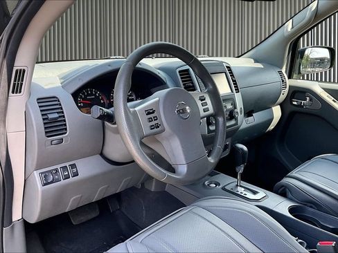 Used 2020 Nissan Frontier SV AWD/4WD image 15