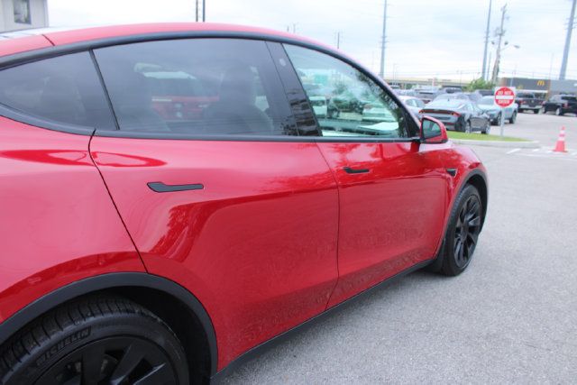 Used 2021 Tesla Model Y Long Range AWD/4WD image 41