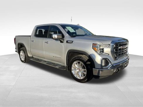 Used 2020 GMC Sierra 1500 SLT RWD image 3