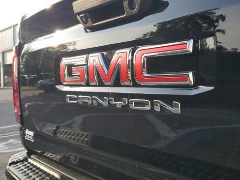 Used 2024 GMC Canyon AT4 AWD/4WD image 6