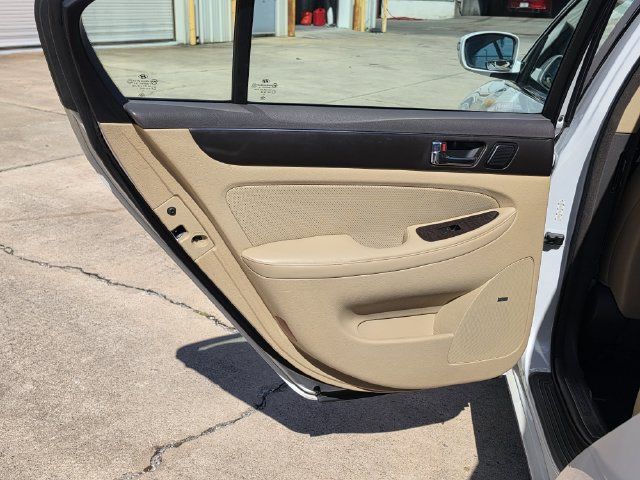 Used 2011 Hyundai Genesis 3.8 w/ Premium Navigation Pkg 3 RWD image 13