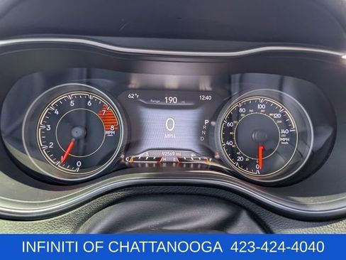 Used 2019 Jeep Cherokee Trailhawk AWD/4WD image 12