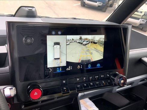 Used 2025 Chevrolet Brightdrop 400 image 25