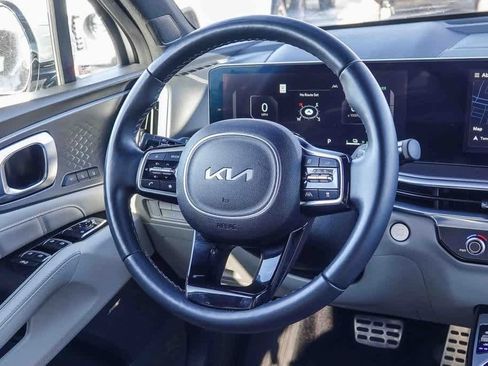 Certified 2025 Kia Sorento SX Prestige image 14