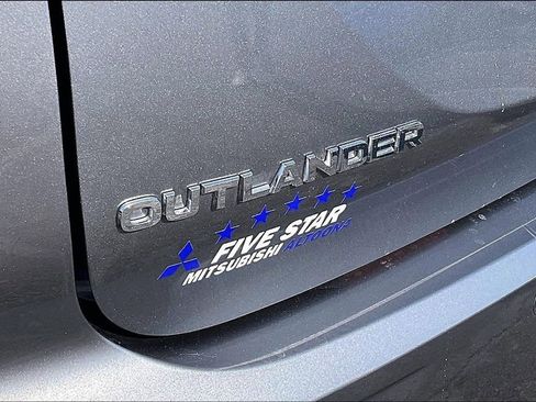 Used 2022 Mitsubishi Outlander SEL image 8