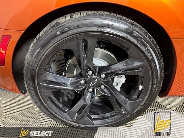 Used 2022 Chevrolet Camaro LT RWD image 19