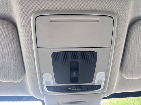 Used 2025 Honda CR-V EX image 28
