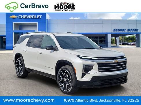 Certified 2025 Chevrolet Traverse High Country w/ LPO, Floor Liner Package FWD image 1
