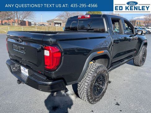 Used 2023 GMC Canyon AT4X image 29