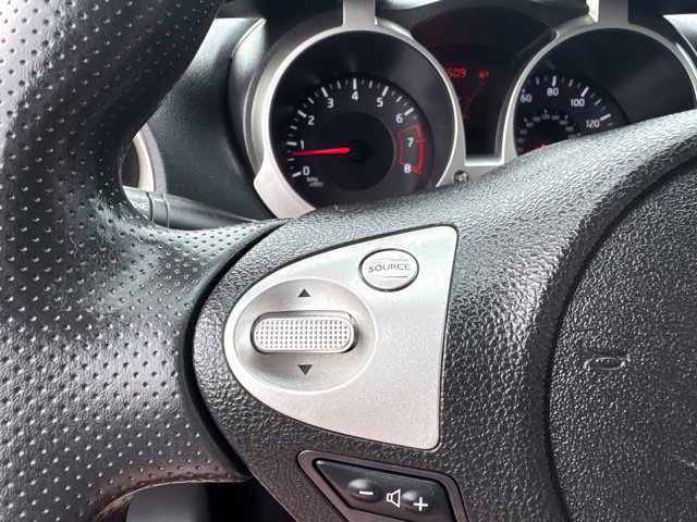 Used 2011 Nissan Juke S FWD image 21