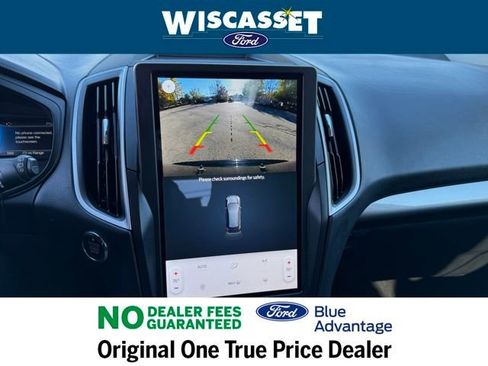 Certified 2022 Ford Edge SE w/ Black Appearance Package image 8