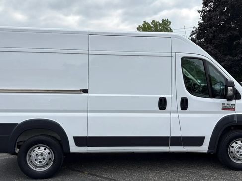 Used 2018 RAM ProMaster 2500 FWD image 12