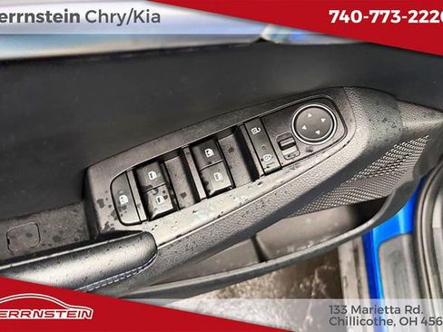 Used 2021 Kia Seltos S AWD/4WD image 4