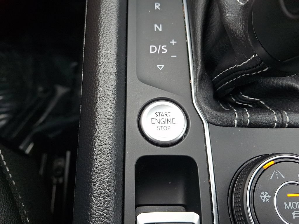 Used 2023 Volkswagen Atlas SEL AWD/4WD image 28