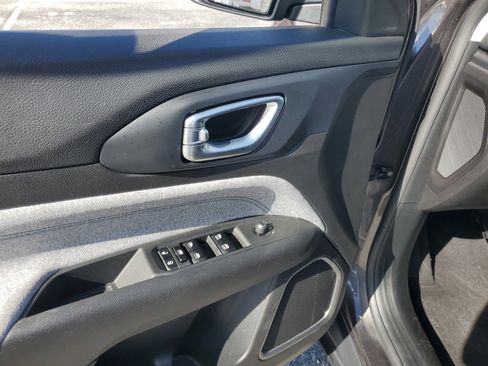 Used 2022 Jeep Compass Latitude w/ Convenience Group image 11