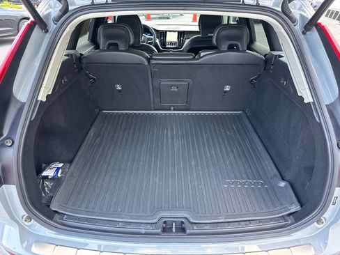 Used 2024 Volvo XC60 B5 Core w/ Protection Package Premier AWD/4WD image 12