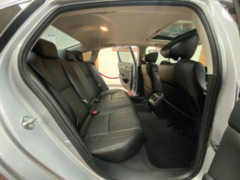 Used 2018 Honda Accord EX-L image 16