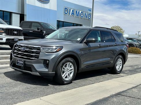 New 2026 Ford Explorer Active w/ Active Comfort Package RWD image 2