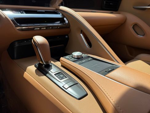 Used 2021 Lexus LC 500 Convertible w/ Touring Package RWD image 37